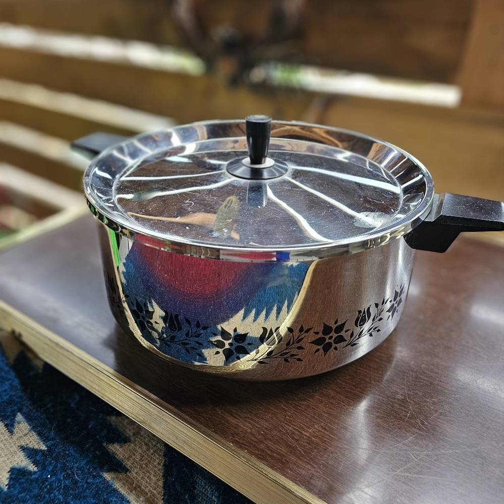 Vintage Supreme Made In Canada Cookware